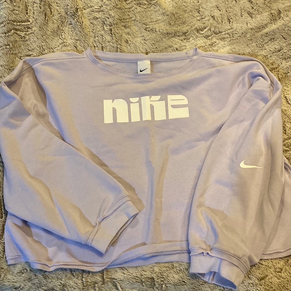 Nike Cropped Oversized Sweatshirt - XL